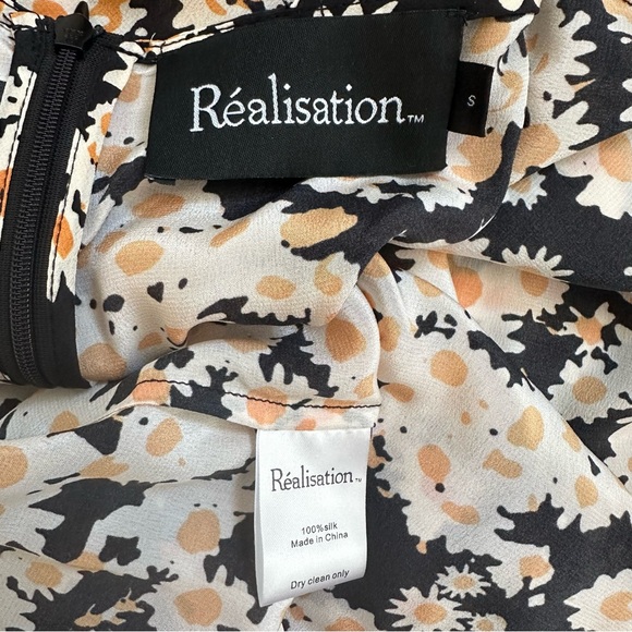 Realisation par inspired Jeet floral silk halter daisy dress - Picture 5 of 5